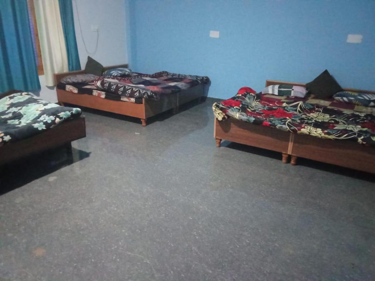 Dog N Hill Hotel Kasol Exterior photo